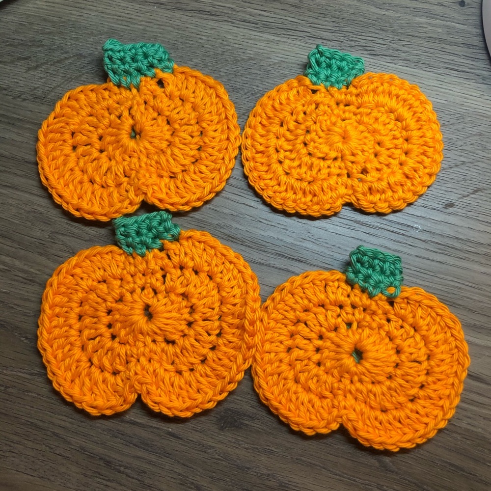 *Homemade* cotton pumpkin coasters. (4 pack)